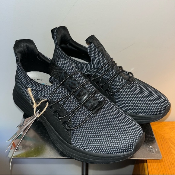 NWT ALIGN slip on sneakers from QVC women’s size 10 wide - Picture 12 of 13